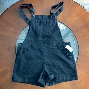 Brand new with tags Wallflower black overall shorts size XL